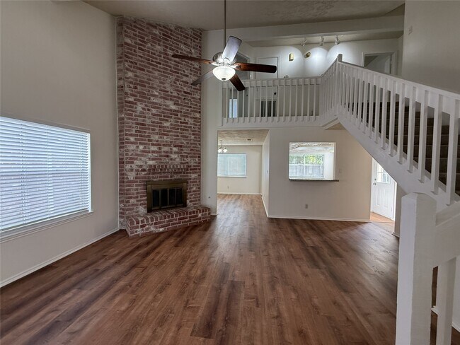 Foto del edificio - 9618 Yearling Cir