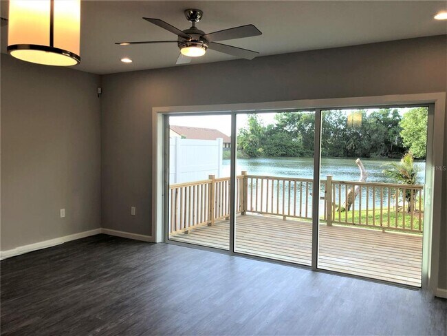 Building Photo - 314 Lake Harris Dr