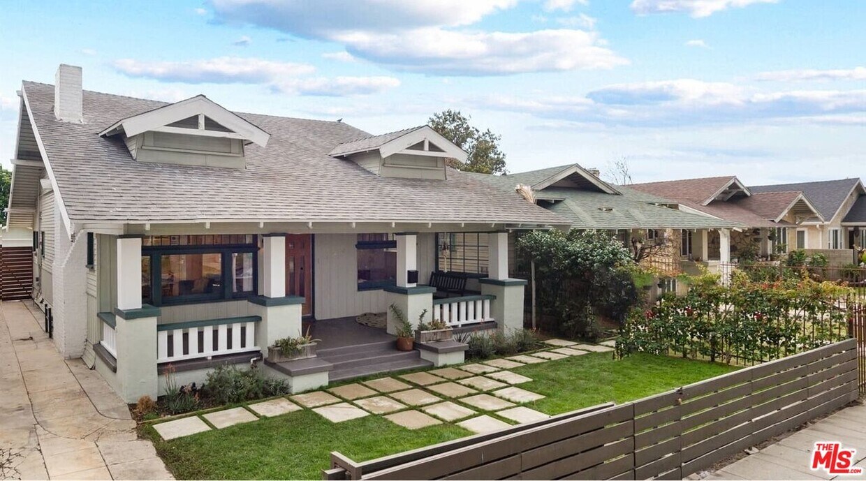 Foto principal - 1728 W 39th St