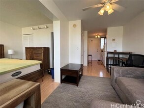 Building Photo - 2648 Kuilei St