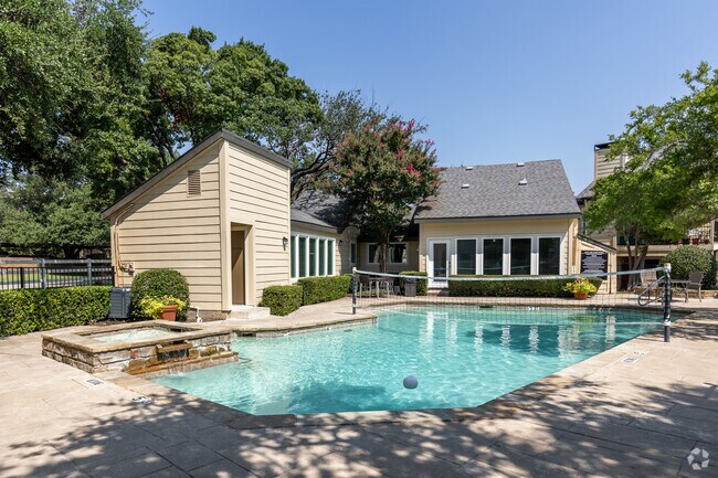 Piscina - Bent Oaks Apartments