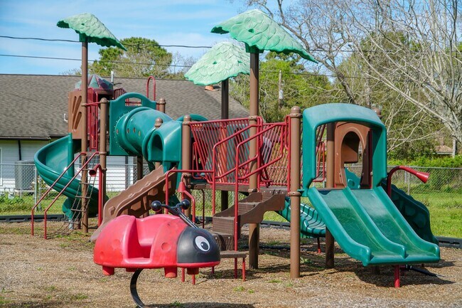 Foto del edificio - 108 Bay Oaks Dr