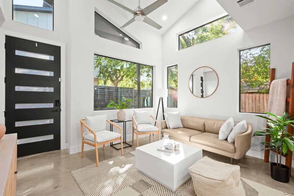 Foto principal - 619 Hammack Dr