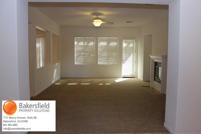 Building Photo - 4804 Aviara Dr