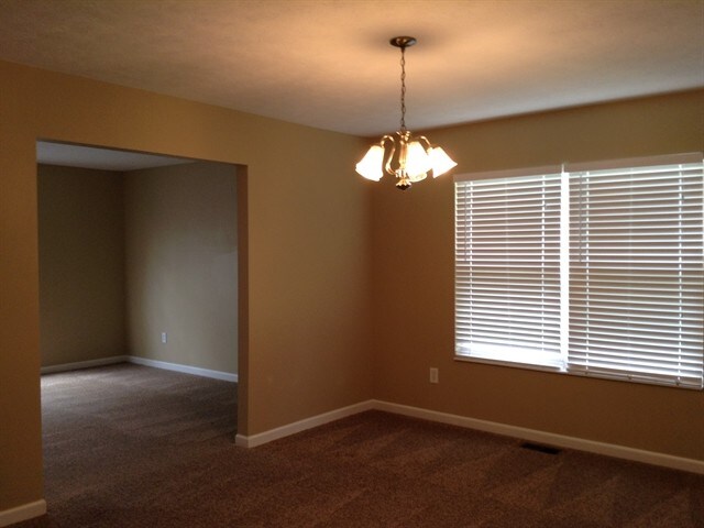 Building Photo - 116 Arbor Glen Ct