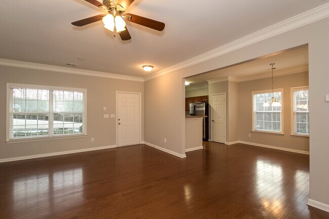 Foto del edificio - 679 Providence Pl SW