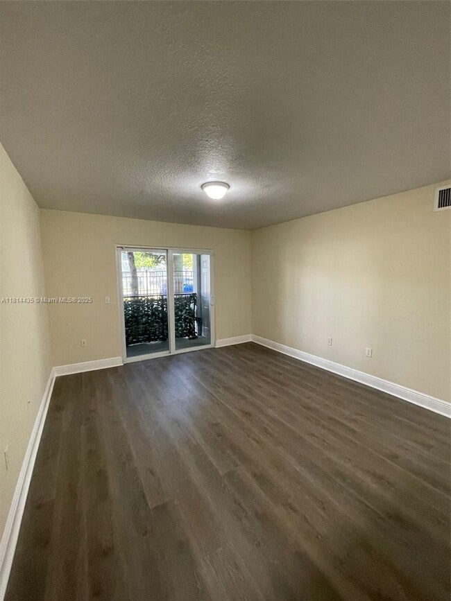 Building Photo - 15400 SW 284th St