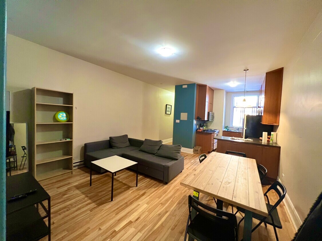 4235 SaintUrbain St Unit 4235, Montréal, QC H2W 1V6 Apartments 4235