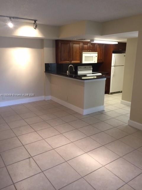 Foto del edificio - 10781 Cleary Blvd