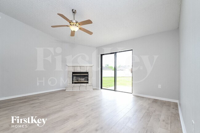 Foto del edificio - 3982 Lime Tree Ln
