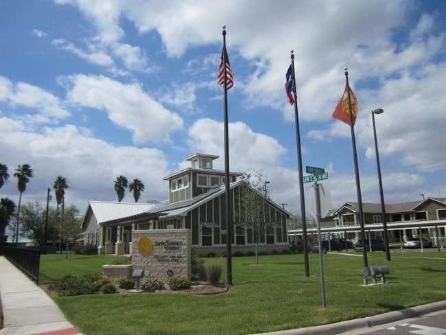 Building Photo - Sunflower Estates