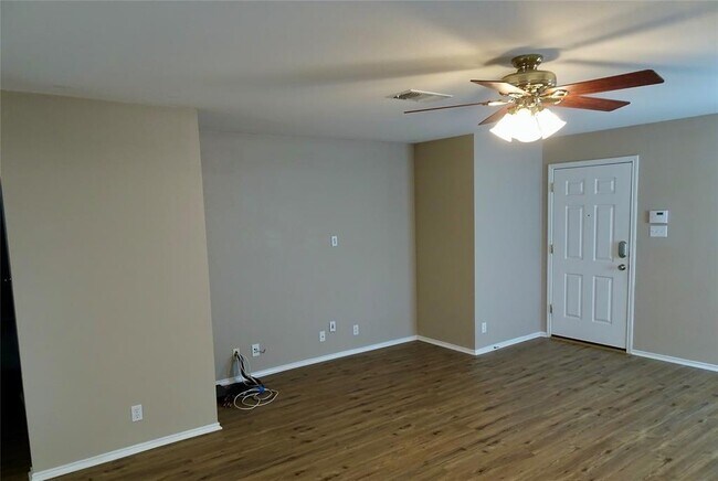 Foto del edificio - 736 Blair Ave