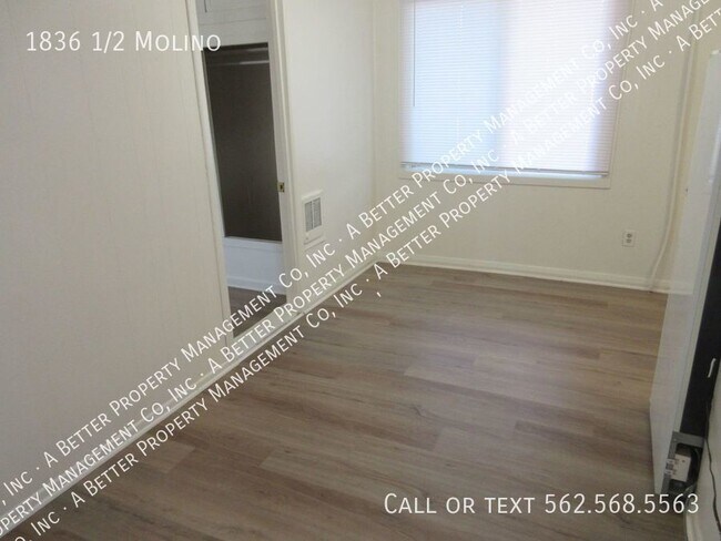 Foto del edificio - Back 1 bedroom apartment w/NEW COUNTERS & ...