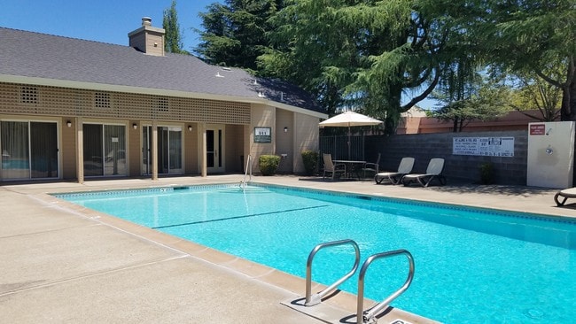 Building Photo - 11150 Trinity River Dr