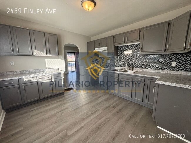 Building Photo - 2459 Finley Ave