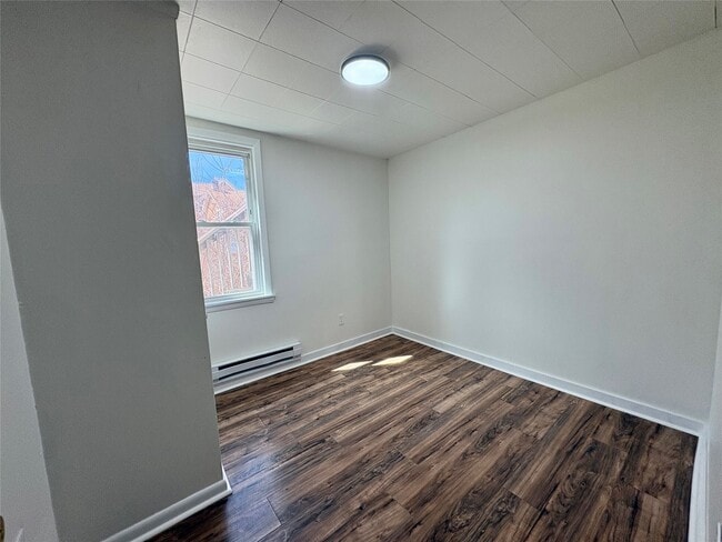 Building Photo - 100 St Charles St