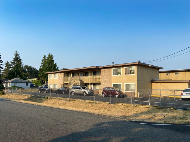 Building Photo - 3409 88th St S