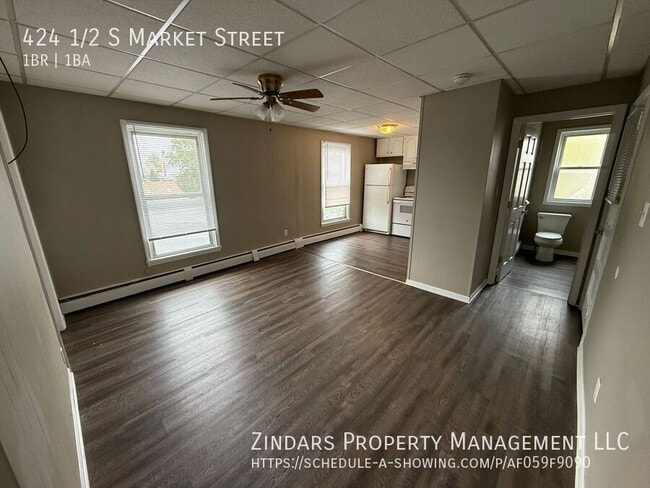 Building Photo - 424 1/2 S Market Street-