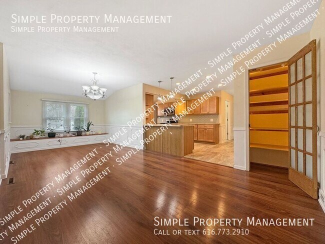 Foto del edificio - 5352 Queensbury Dr SE