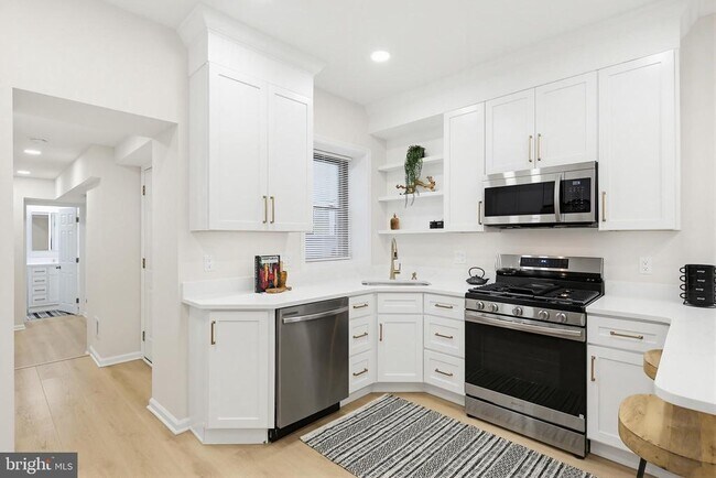 Foto del edificio - 843 E Lombard St