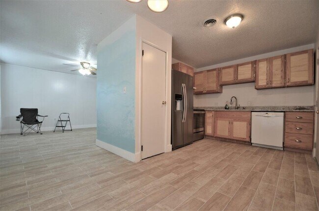 Foto del edificio - 902 N 14th St