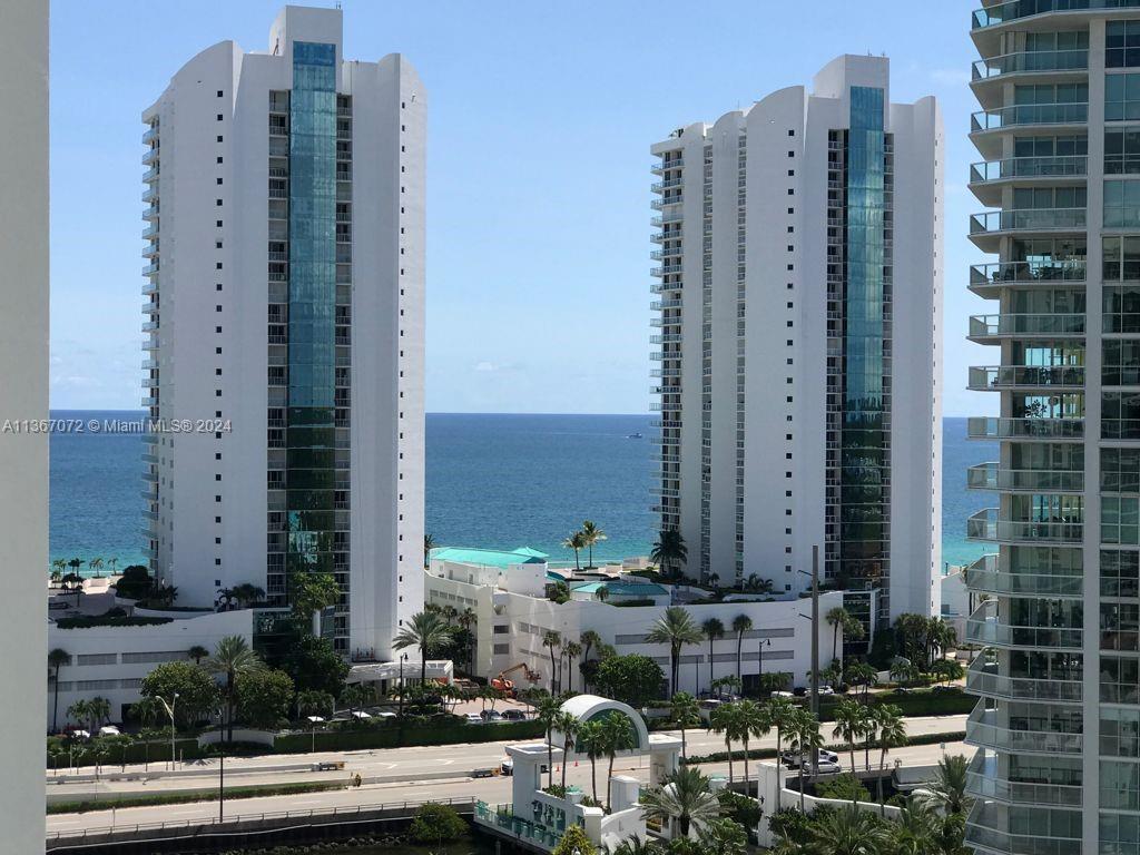 Primary Photo - 250 Sunny Isles Blvd