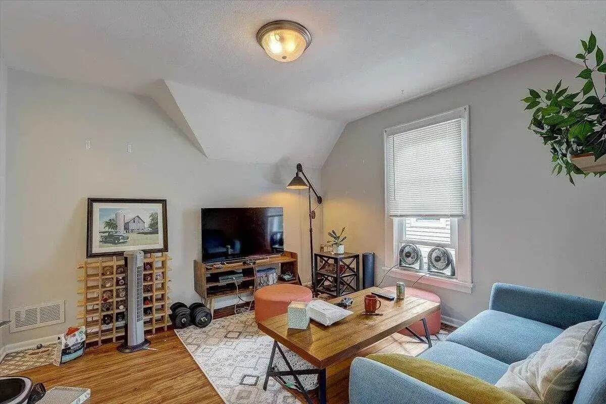 2214 Winnebago St Unit 2, Madison, WI 53704 Apartments in Madison