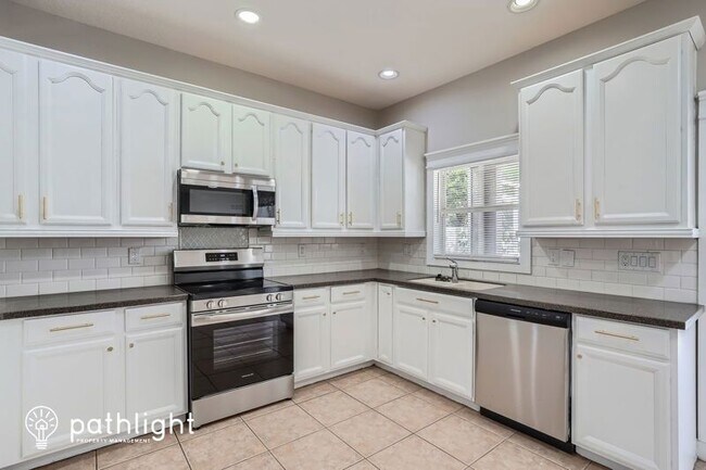 Building Photo - 3642 Morgan's Bluff Ct