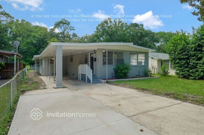 Building Photo - 1172 Denaud St