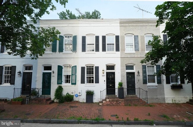 Building Photo - 1337 28th St NW