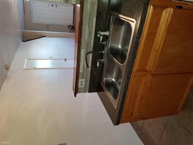 Building Photo - 2 br, 1 bath  - 1106 Welsh Ave