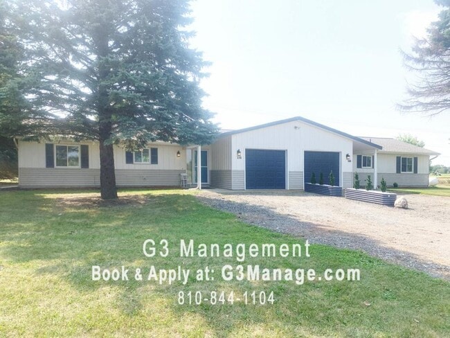 Building Photo - 570 E Marr Rd