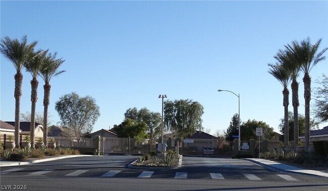 Foto del edificio - 4445 Meadowlark Wing Way