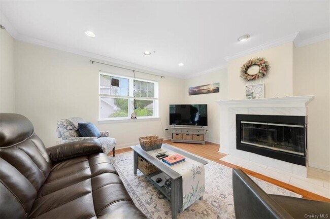 Building Photo - 67 Winding Ridge Rd