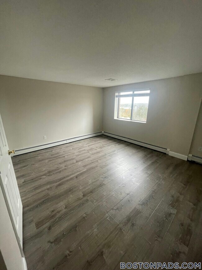 Foto del edificio - 4380 N Main St