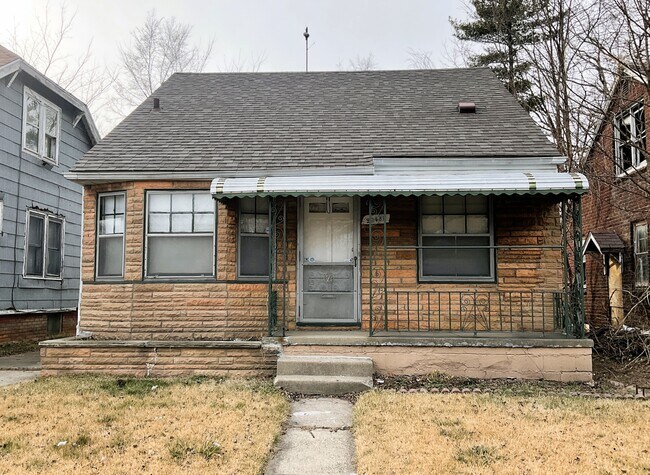 Foto del edificio - 20481 Hanna St