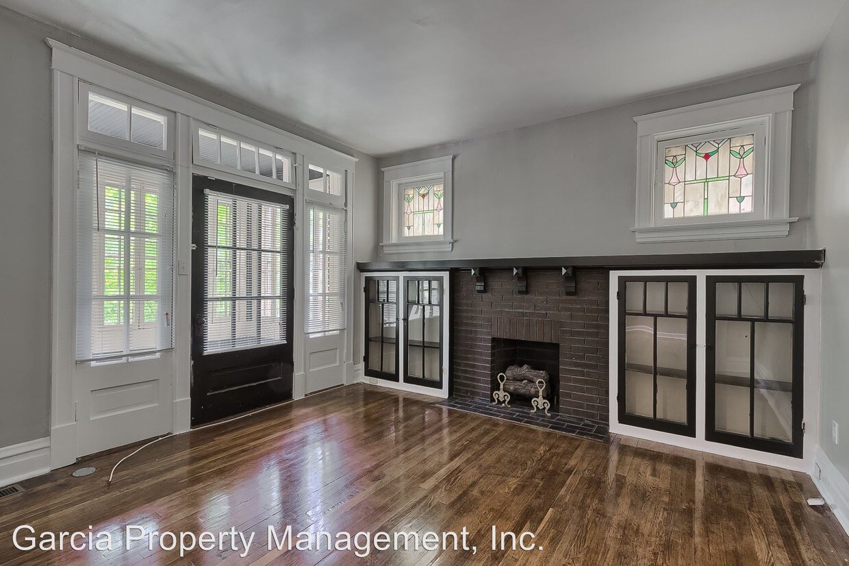 Foto principal - 3917 Botanical Ave
