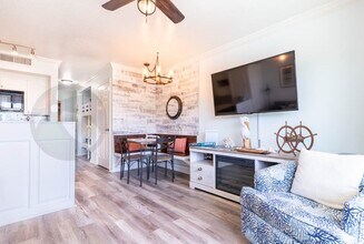 Building Photo - 6300 Seawall Blvd