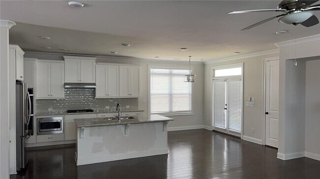 Building Photo - 1141 Hannaford Ln