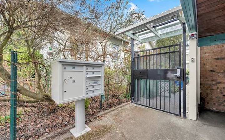 Foto principal - 4710 Evanston Ave N