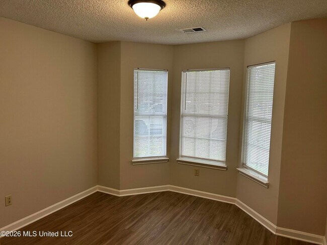 Foto del edificio - 2900 Brachton Cove W