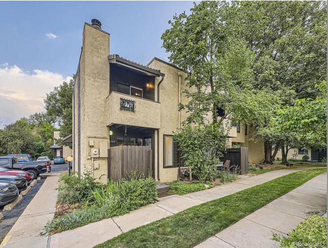 Building Photo - 2949 Shady Holw E
