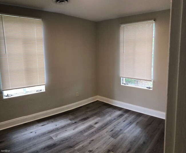Building Photo - 2 br, 1 bath House - 3002 Pine Needle Rd