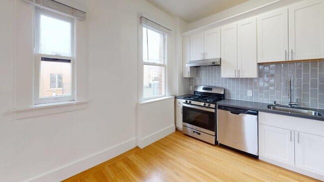 Building Photo - 2 bedroom in San Francisco CA 94109