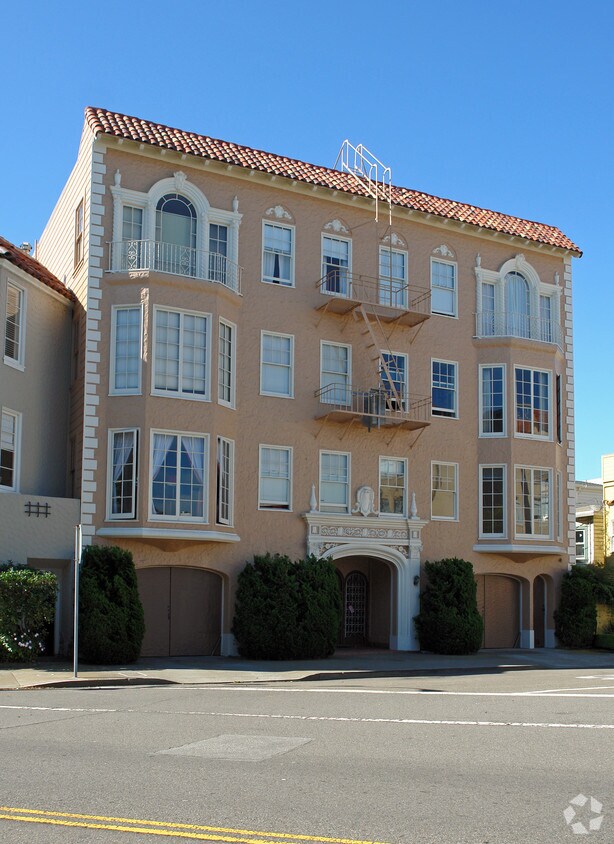 Primary Photo - 5 Prado St