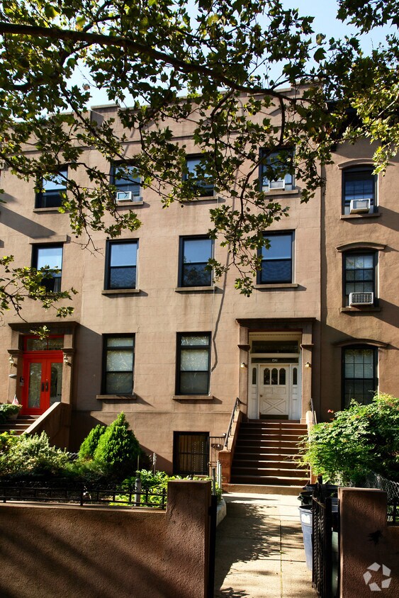 Foto del edificio - 42 1st Pl