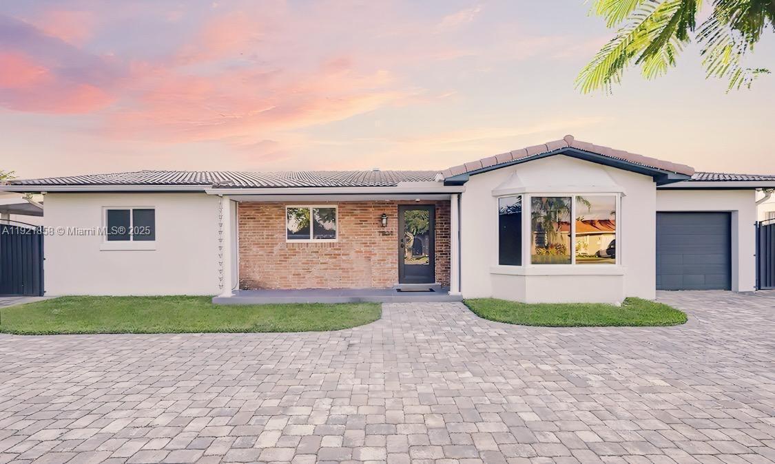 Foto principal - 1804 SW 102nd Ct