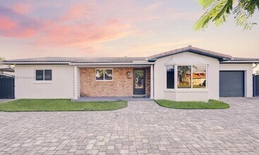 Building Photo - 1804 SW 102nd Ct