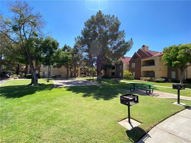 Building Photo - 2200 S Fort Apache Rd
