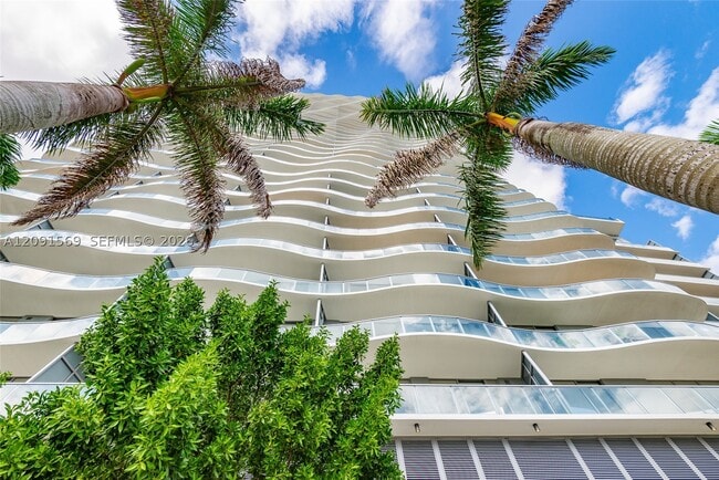Foto del edificio - 1400 Biscayne Blvd